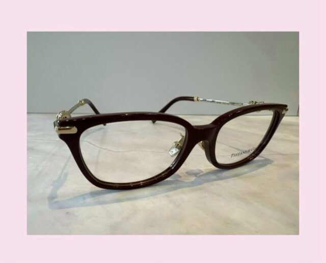 Tiffany & Co.🩵🤍
Burgundyのカラ-🎨👠もオシャレですよね💭